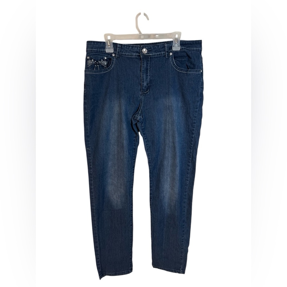 A pair of Paris Fashion Jeans in size 20